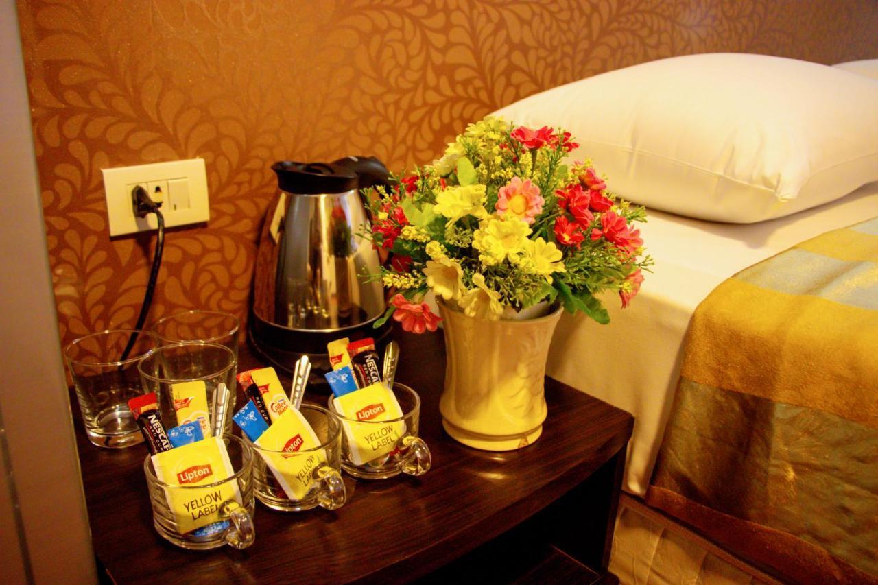 Visiting Card Hotel & Resort Bangkok Eksteriør billede