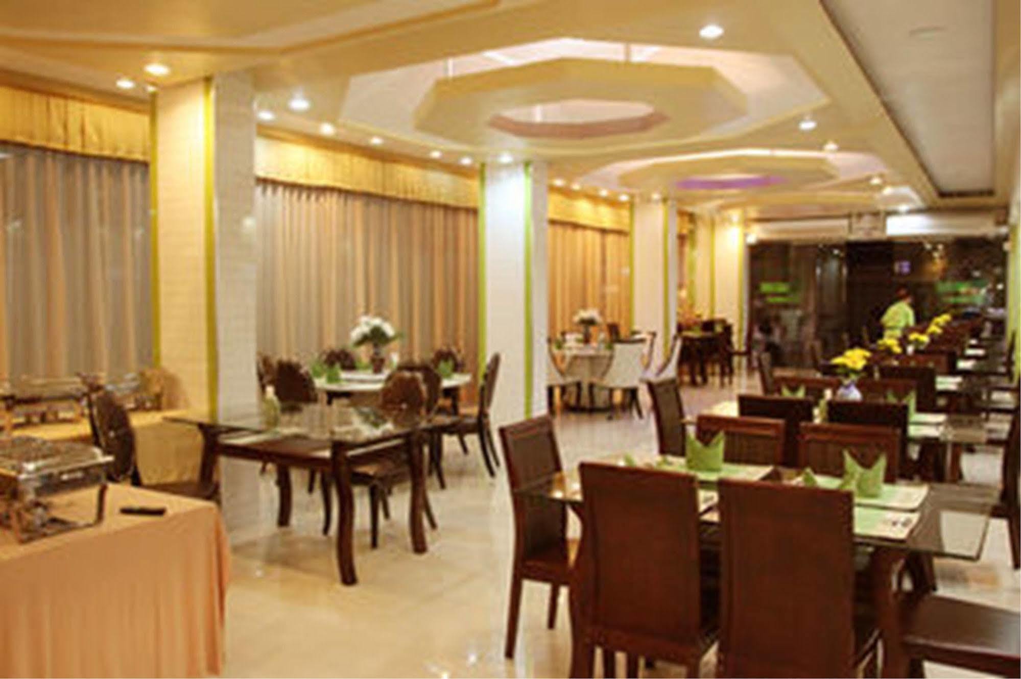Visiting Card Hotel & Resort Bangkok Eksteriør billede
